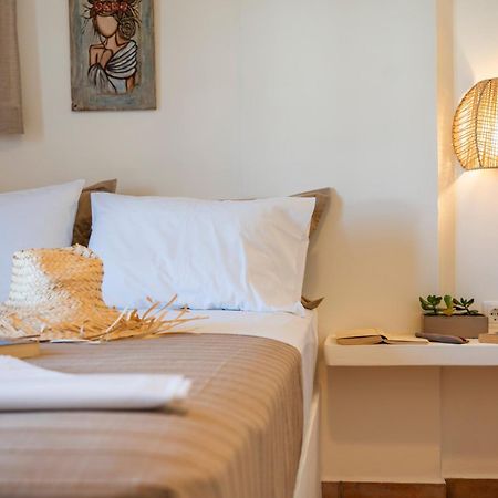 Ligaries Apart otel Kini Dış mekan fotoğraf