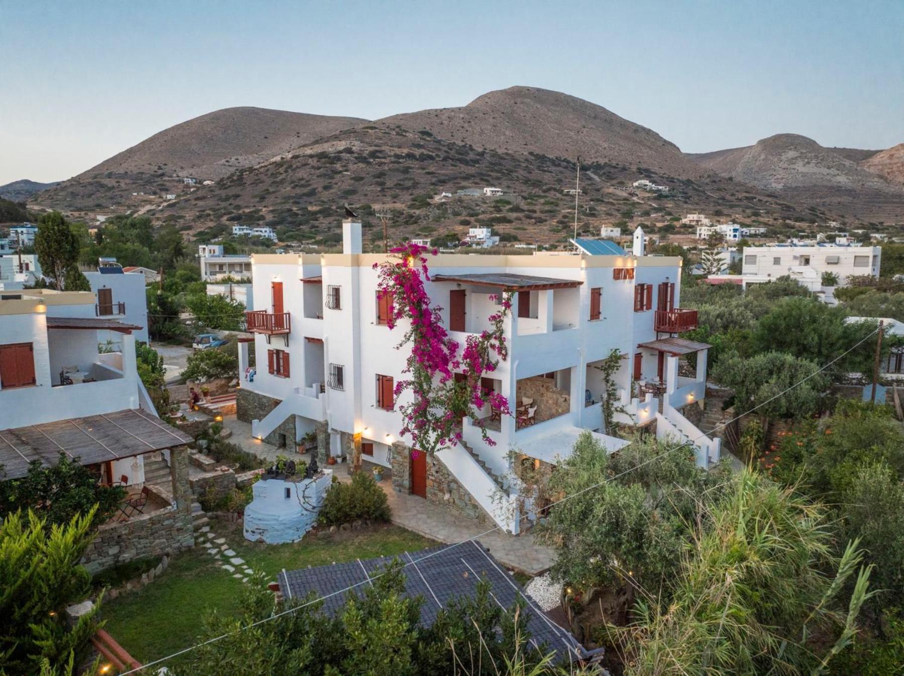 Ligaries Apart otel Kini Dış mekan fotoğraf