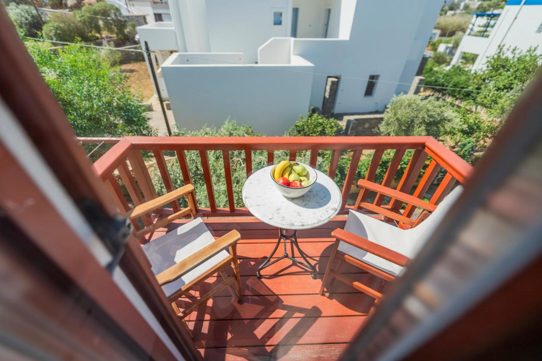Ligaries Apart otel Kini Dış mekan fotoğraf
