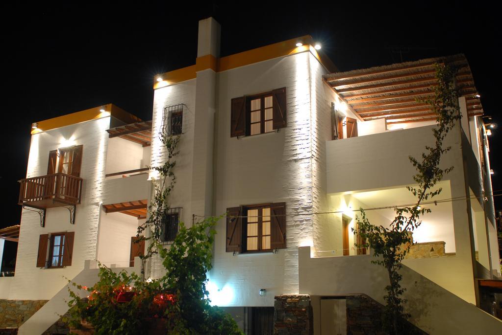 Ligaries Apart otel Kini Dış mekan fotoğraf