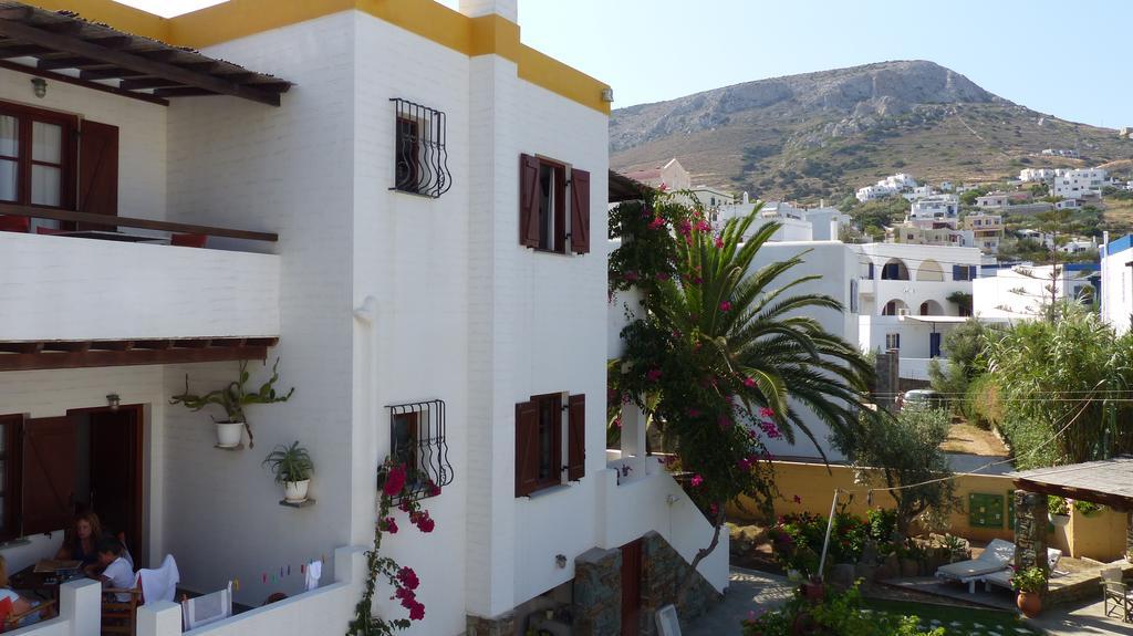 Ligaries Apart otel Kini Dış mekan fotoğraf