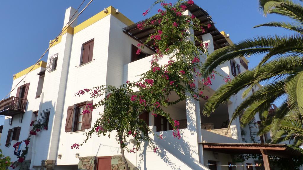 Ligaries Apart otel Kini Dış mekan fotoğraf