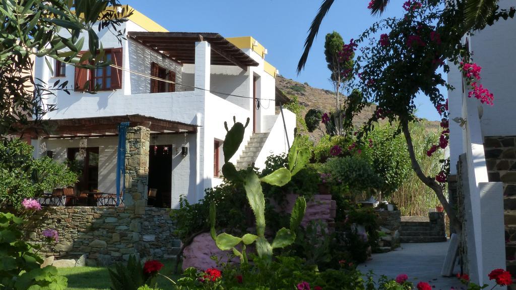 Ligaries Apart otel Kini Dış mekan fotoğraf